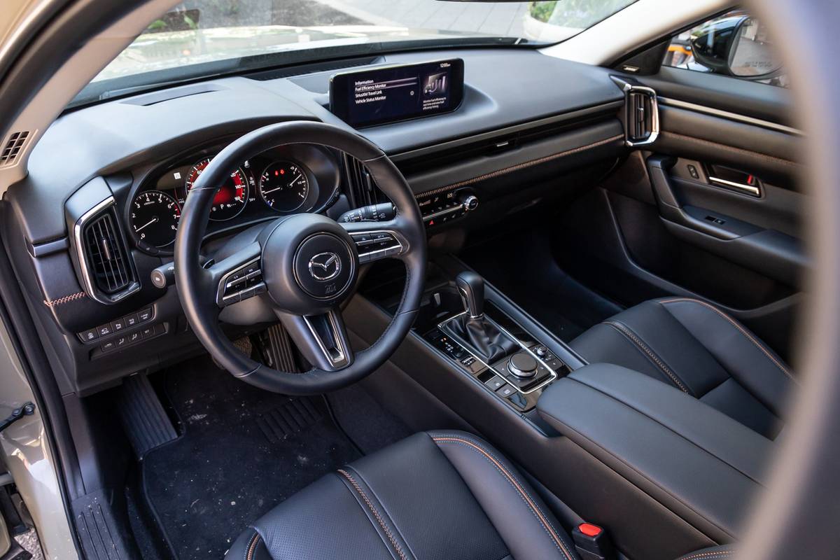 Mazda-CX-50-2022-43-Interior-Front Row