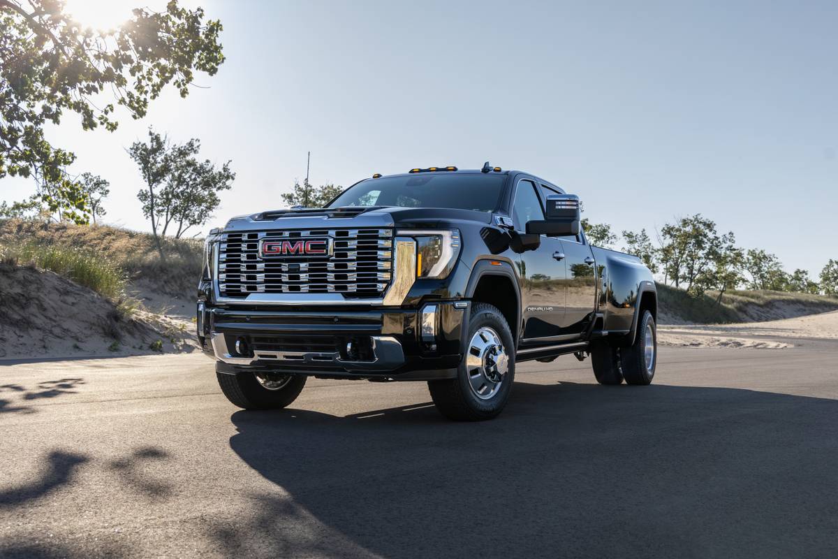 2024 GMC Sierra HD Preview: New Tech, New Interior, Same Mission